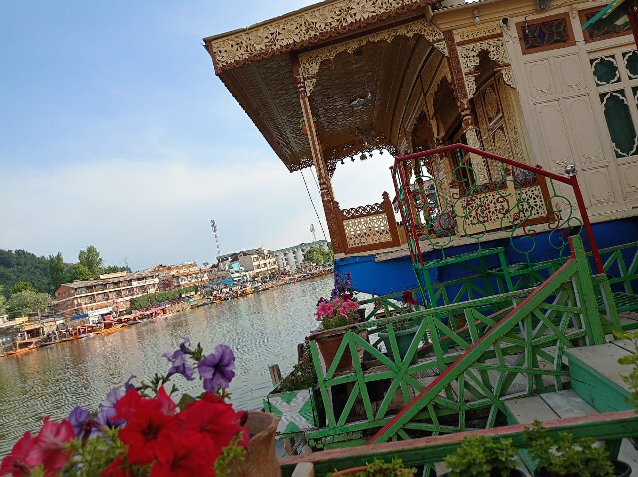 Kashmir tour pacakage (5night /6 days)